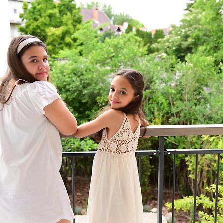 Villa Antara Szeged Ngoại thất bức ảnh