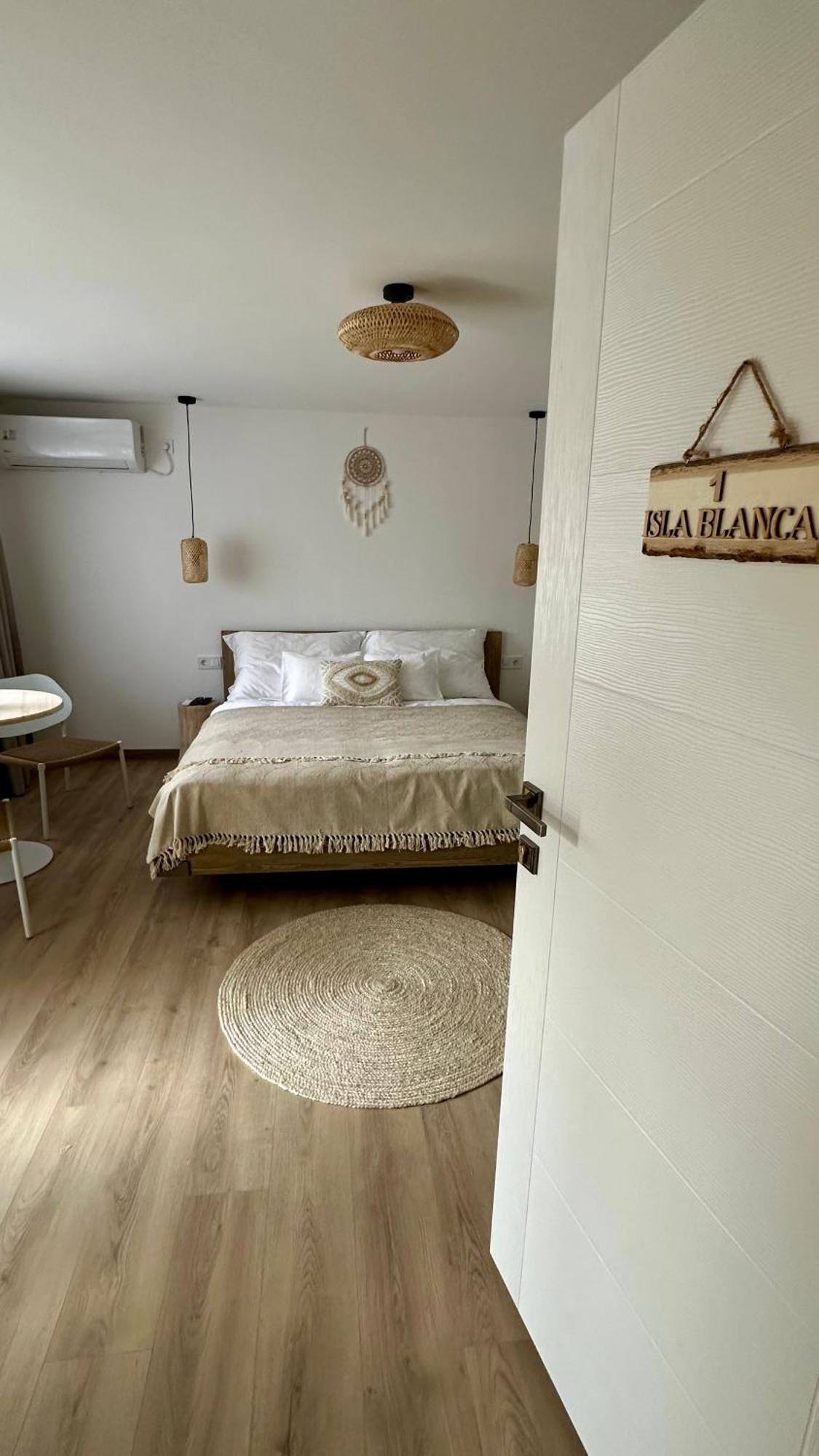 Villa Antara Szeged Ngoại thất bức ảnh
